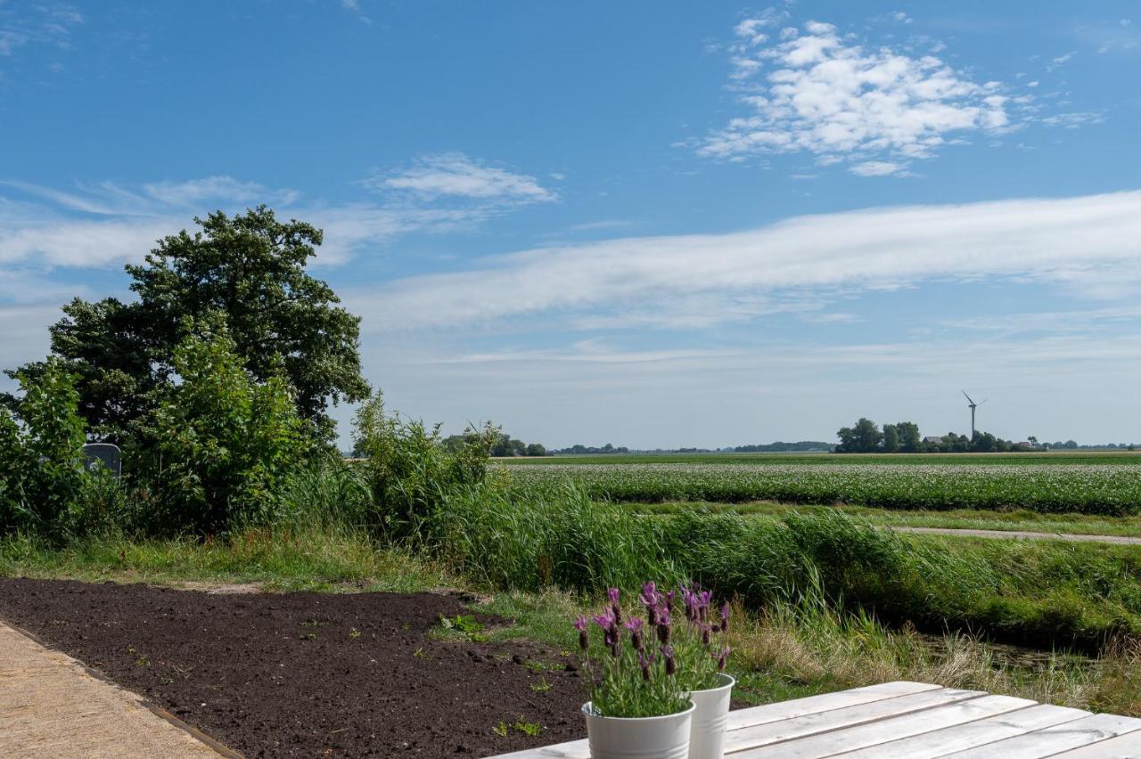 Appartement De Dageraad In Monumentale Boerderij Kimswerd Bagian luar foto